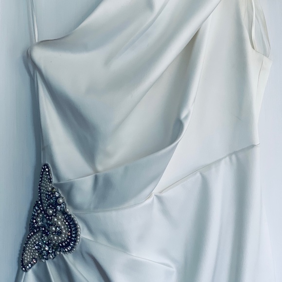 DB- Wedding Reception Dress /Event - Picture 2 of 3